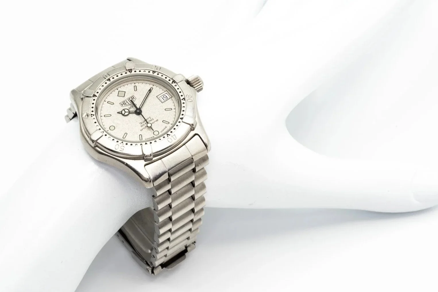 (W)35mm Stainless Steel Tag Heuer Quartz 2000 Wristwatch