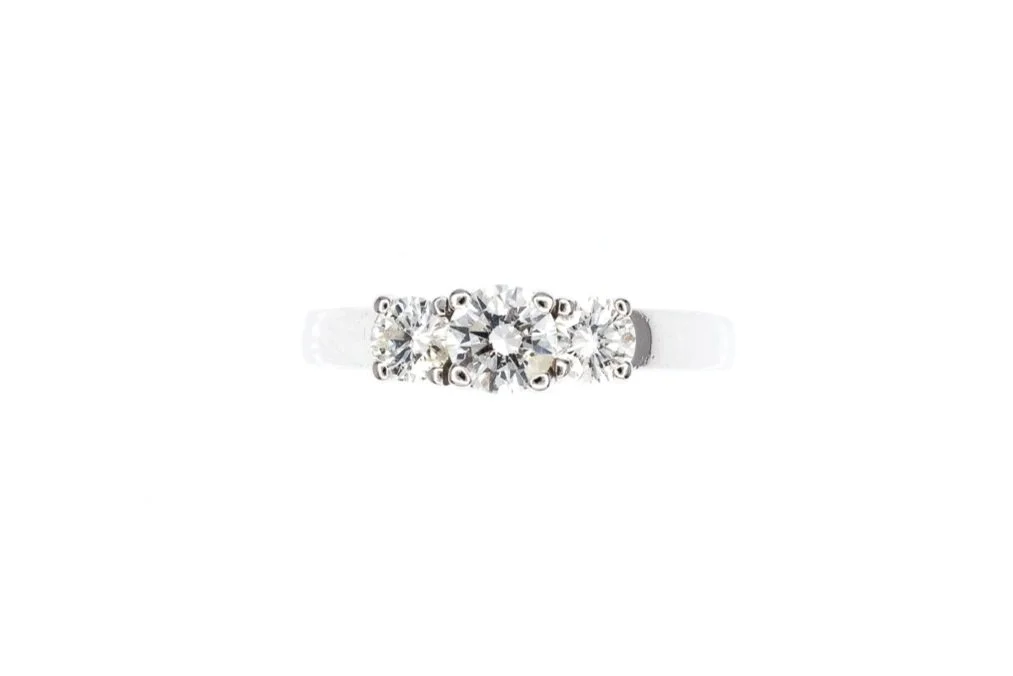 (T)White Gold Round Brilliant Cut Multi Diamond Ring