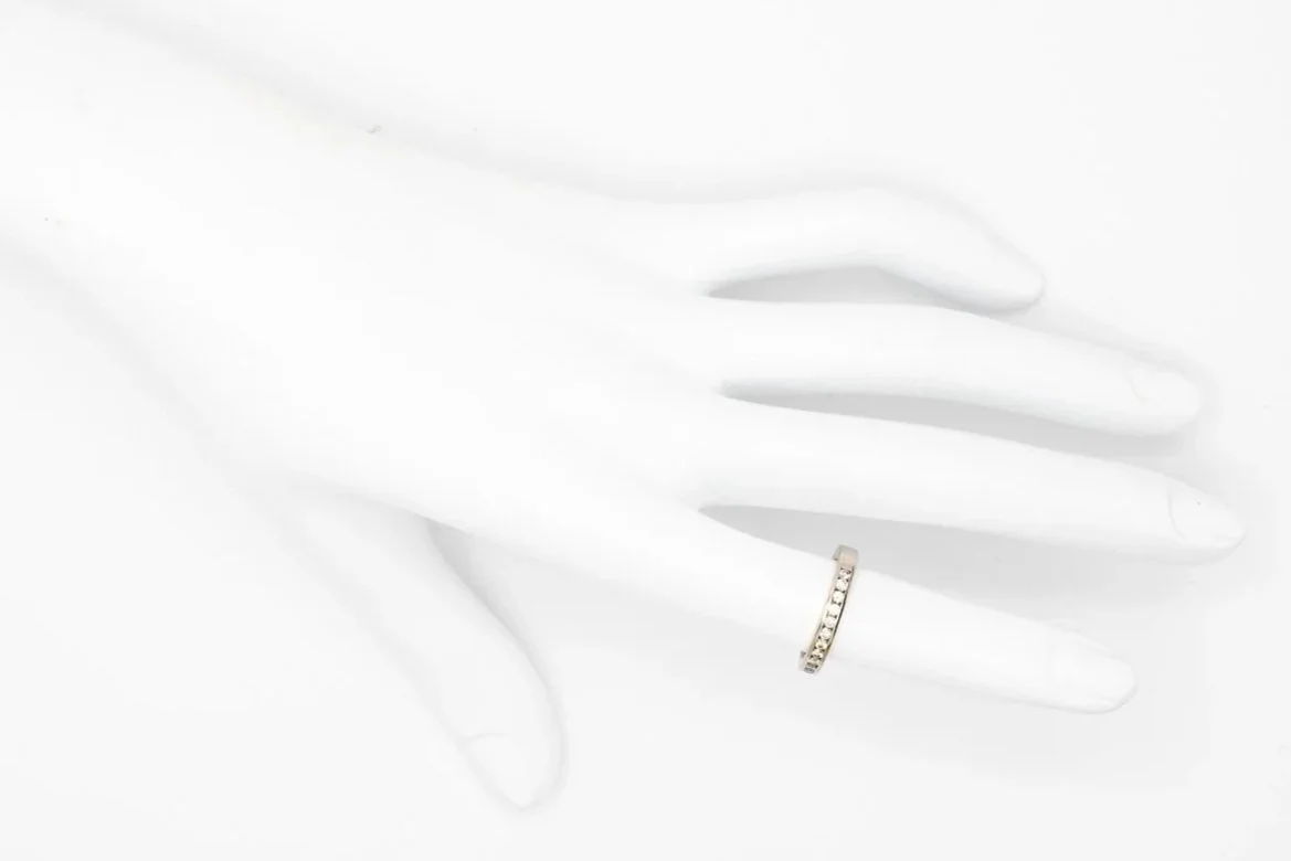 (H)White Gold Round Brilliant Cut Diamond Band