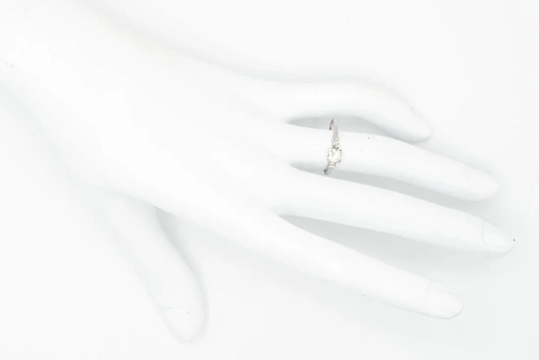 (H)White Gold Old European Cut Diamond Three Stone Antique Engagement Ring