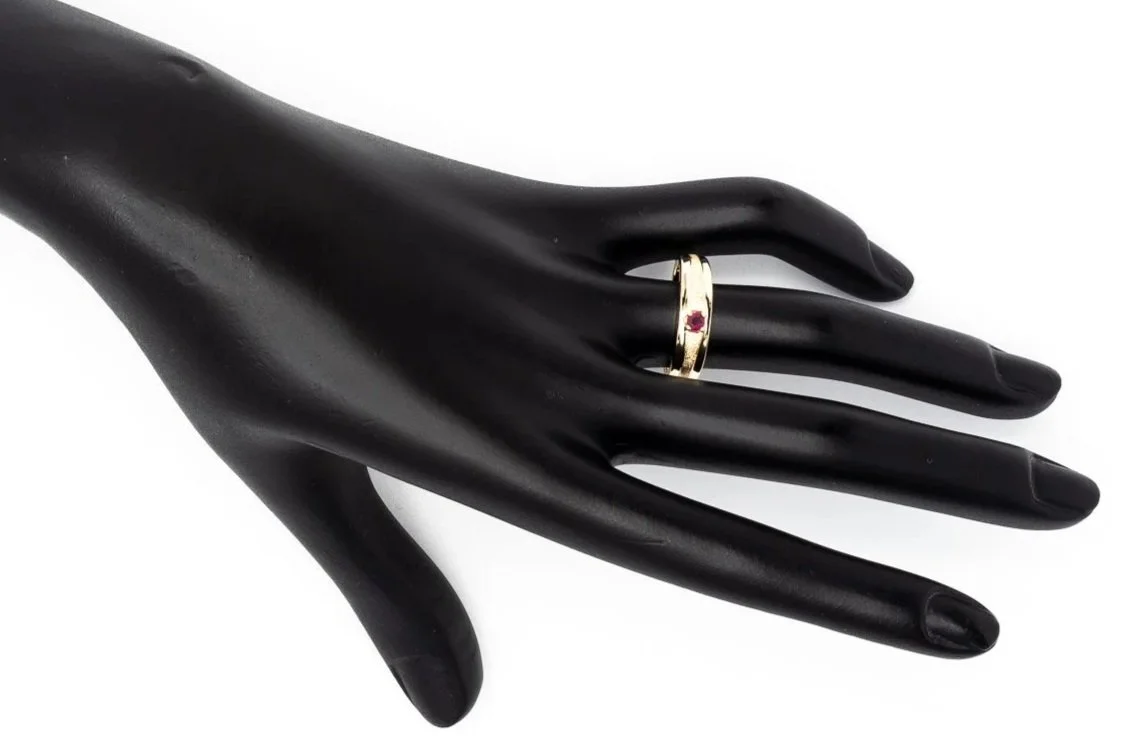 (H)Yellow Gold Solitaire Ruby Gemstone Ring