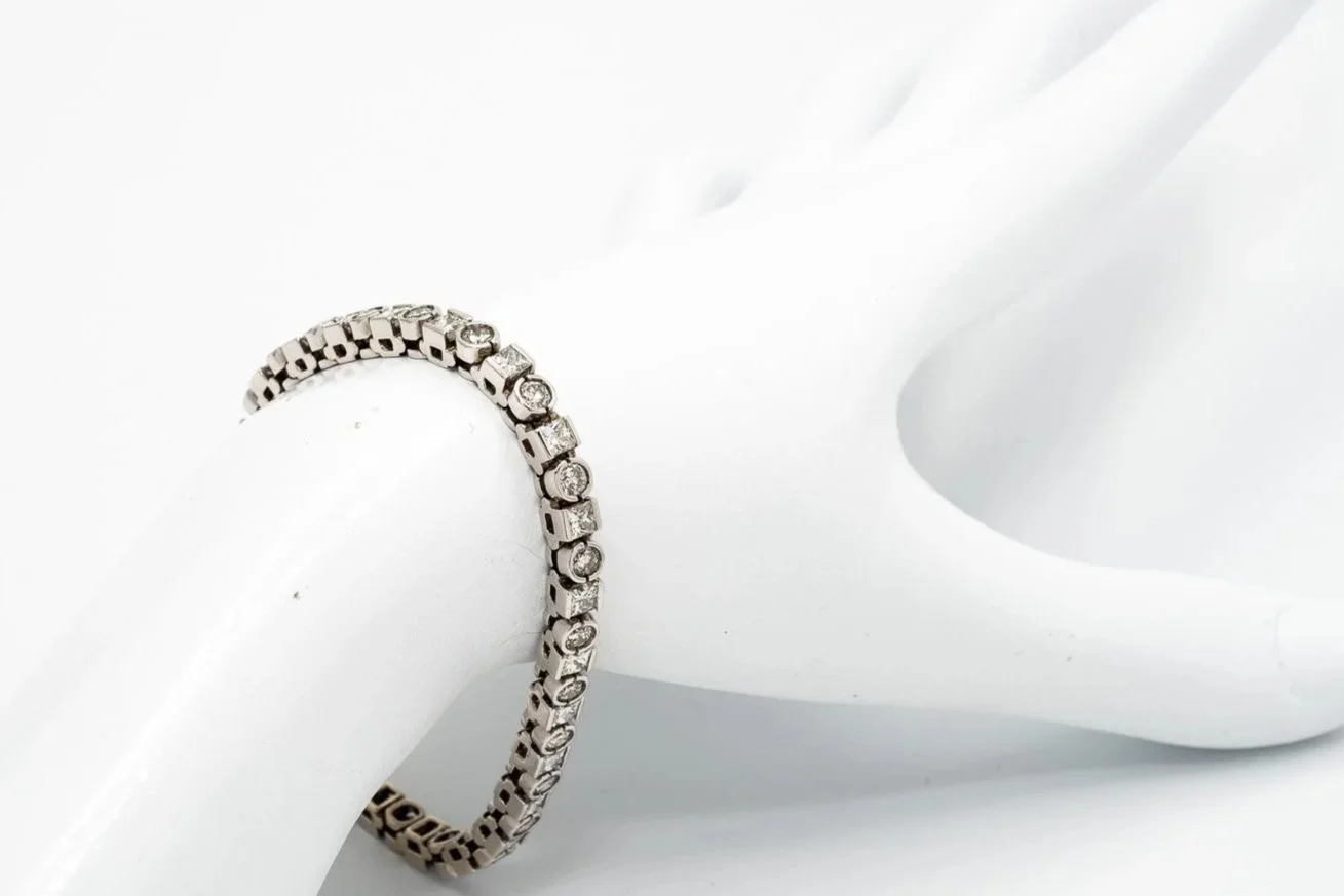 (W)White Gold Round Brilliant Cut Princess Cut Diamond Tennis Bracelet