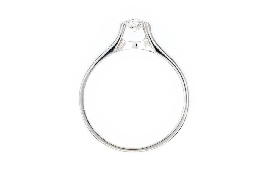 (F)White Gold Solitaire Round Brilliant Cut Diamond Engagement Ring