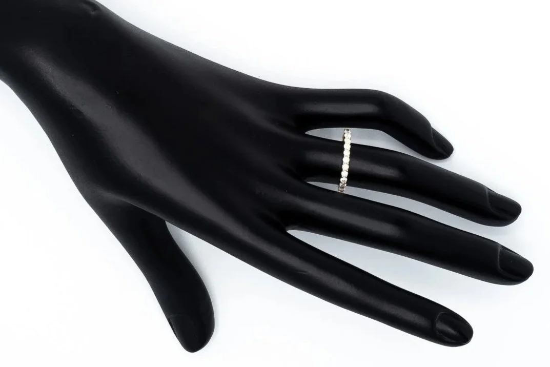 (H)Yellow Gold Round Brilliant Cut Diamond Band