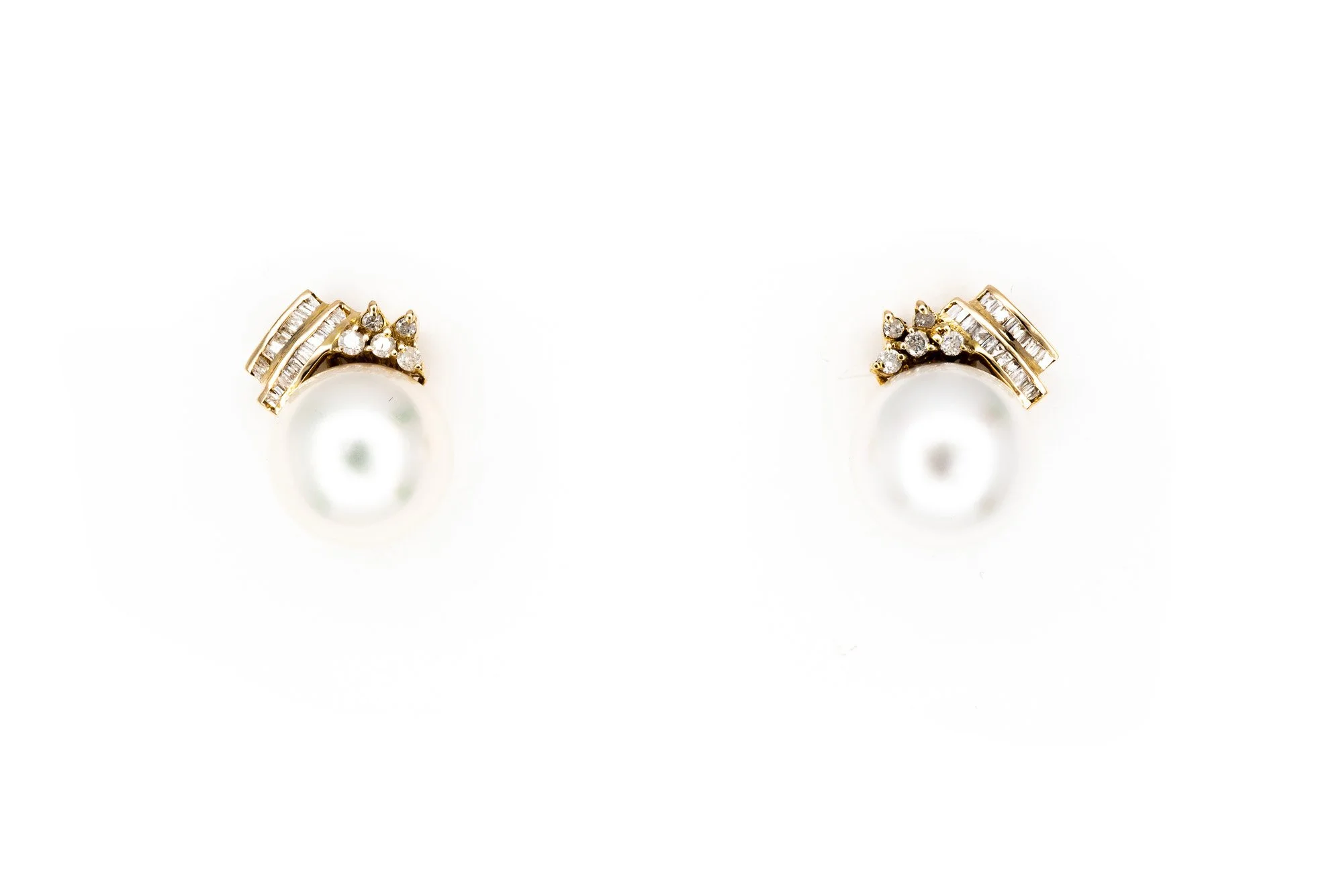 (T)Yellow Gold Diamond South Sea Cultured Pearl Stud Earrings