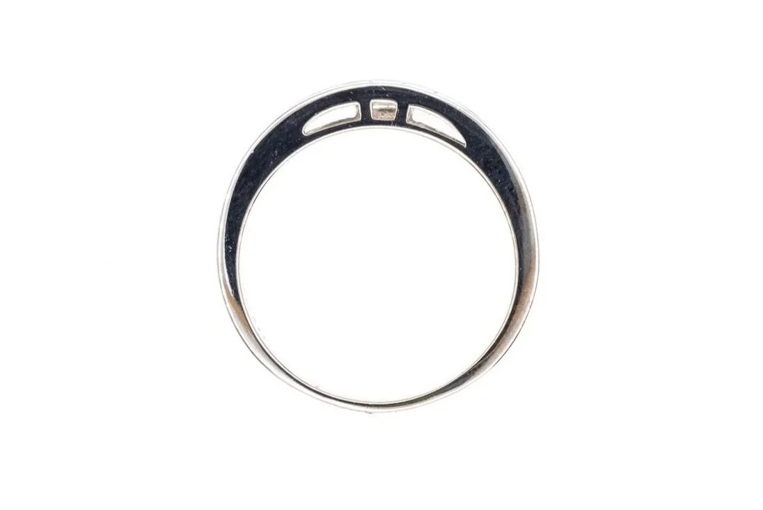 (F)White Gold Round Brilliant Cut Diamond Band