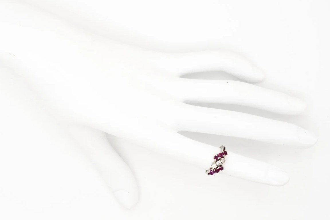 (H)White Gold Diamond Ruby Gemstone Ring