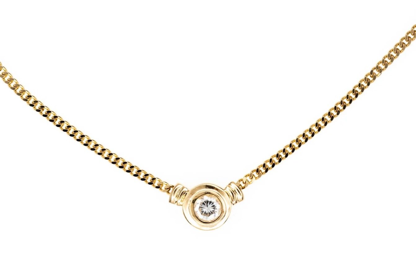 (T)Yellow Gold Solitaire Round Brilliant Cut Diamond Pendant