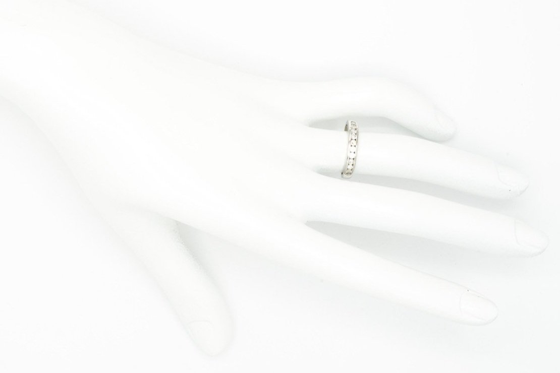 (H)White Gold Round Brilliant Cut Diamond Band