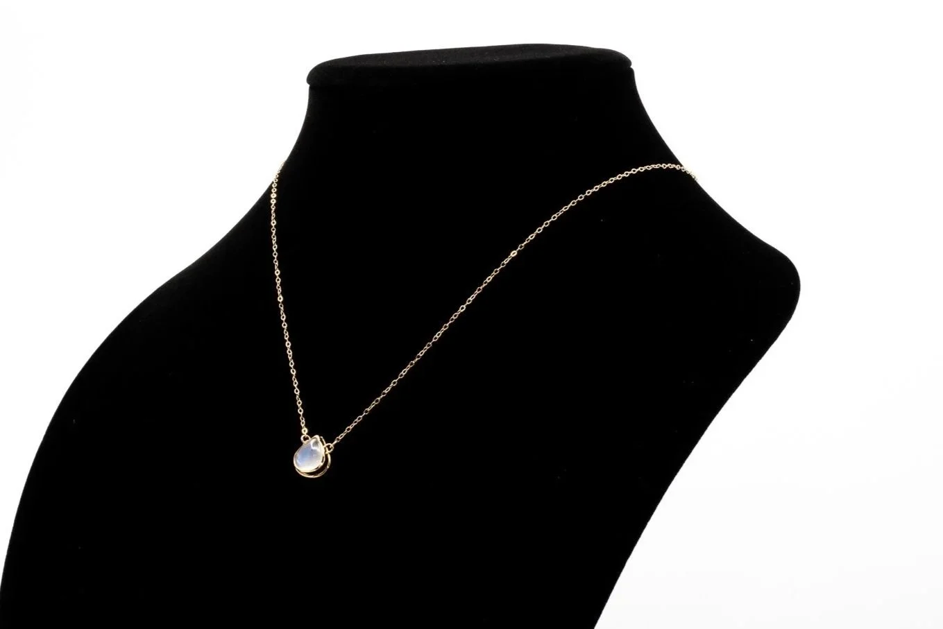 (S)Yellow Gold Solitaire Moonstone Attached Pendant
