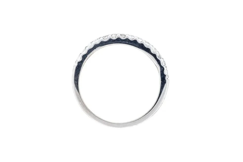 (F)White Gold Round Brilliant Cut Diamond Band