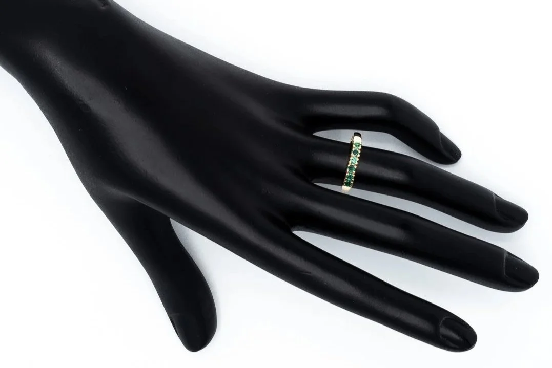 (H)Yellow Gold Emerald Gemstone Band