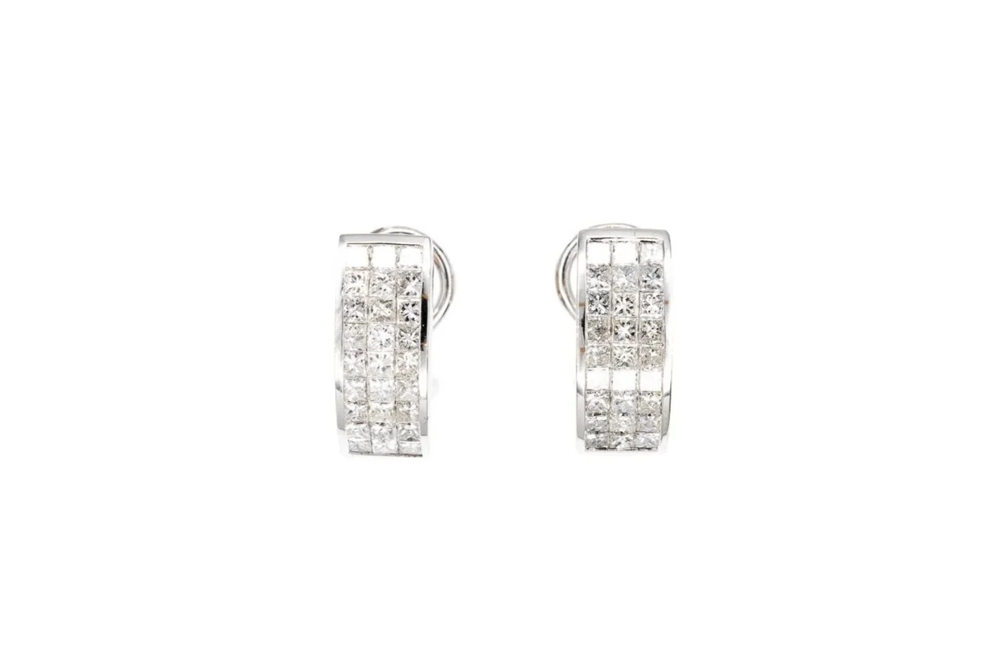 (T)White Gold Princess Cut Diamond Omega Back Stud Earrings