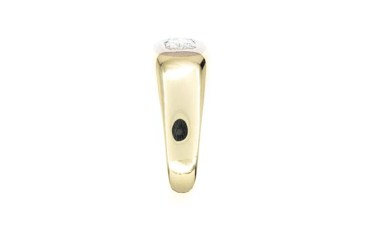 (S)Solitaire Yellow Gold Round Brilliant Cut Diamond Men's Band