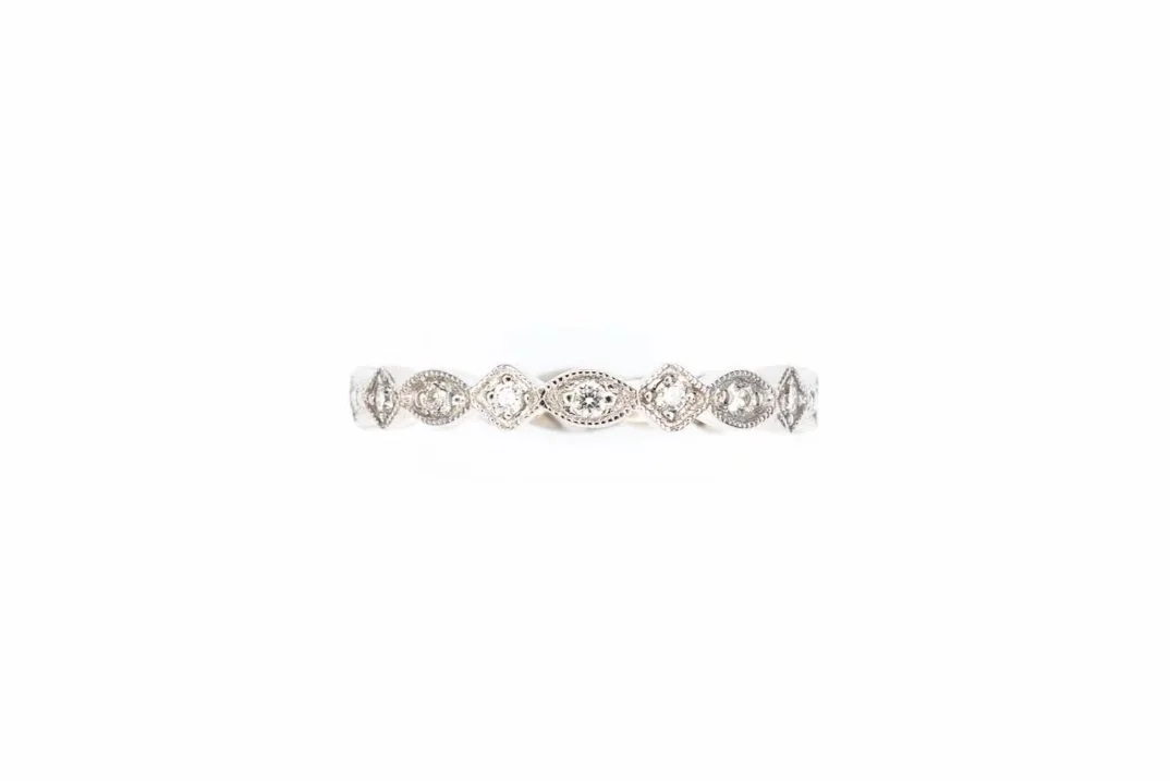 (T)White Gold Round Brilliant Cut Diamond Band