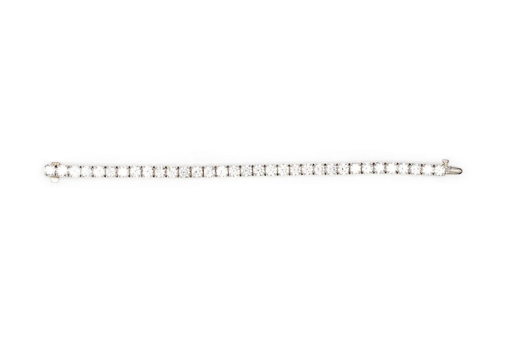 (T)White Gold Round Brilliant Cut Diamond Tennis Bracelet