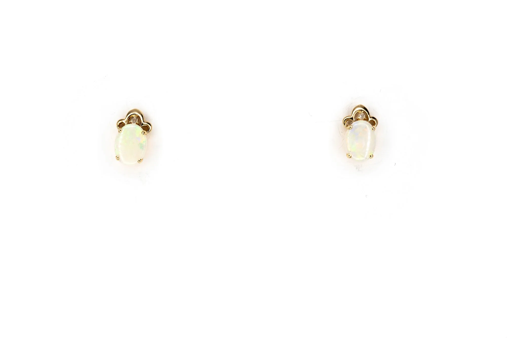 (T)Yellow Gold Diamond White Opal Stud Earrings