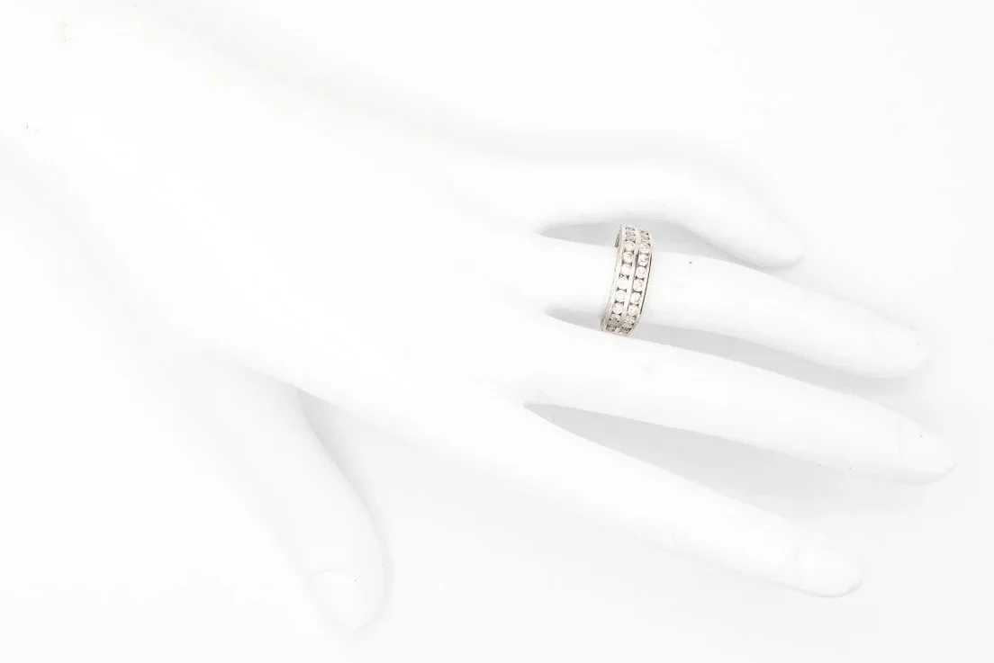 (H)White Gold Round Brilliant Cut Multi Diamond Ring