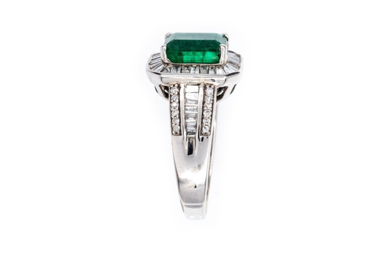 (S)White Gold Tapered Baguette Cut Diamond Emerald Gemstone Ring