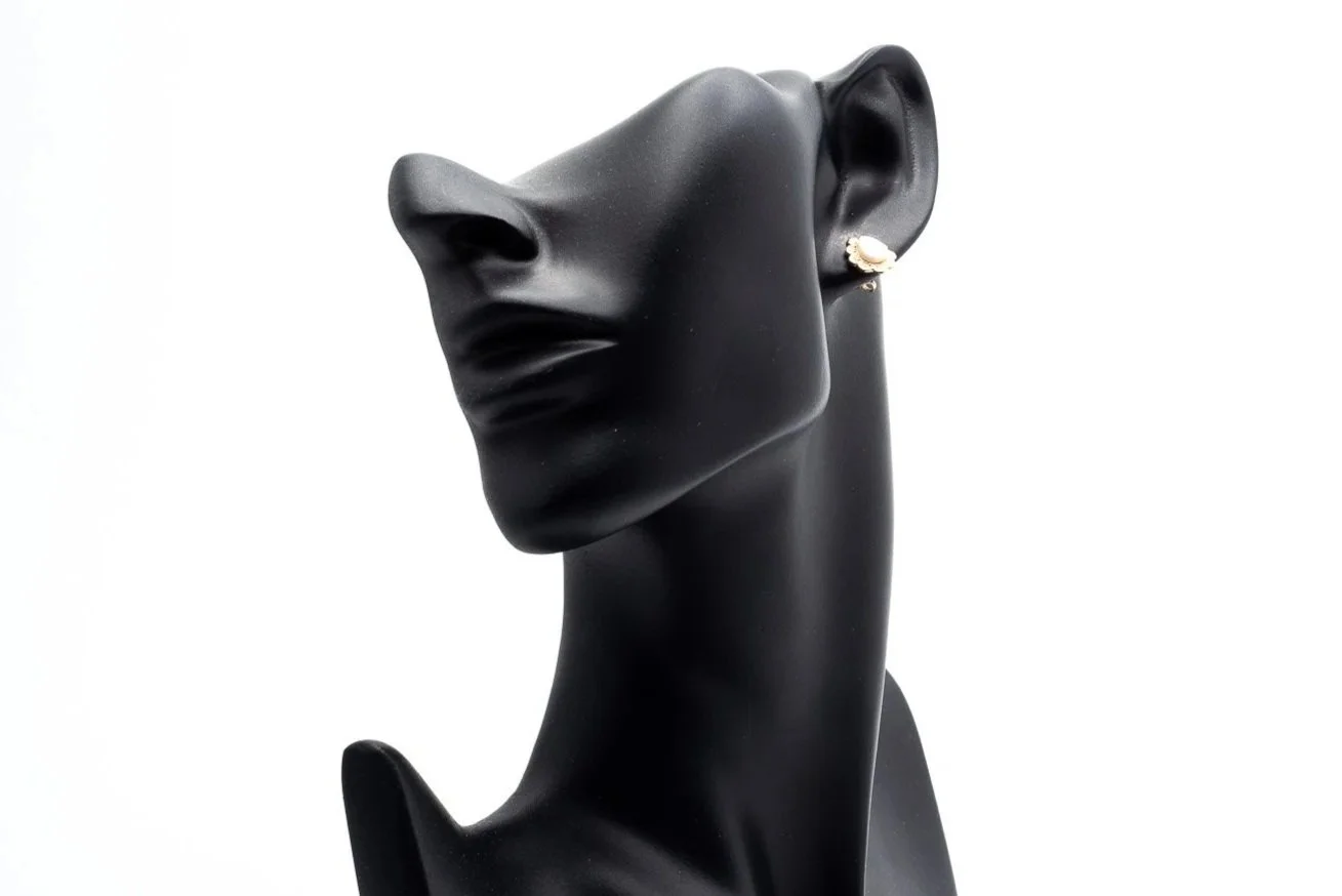 (F)Yellow Gold Solitaire White Opal Stud Earrings