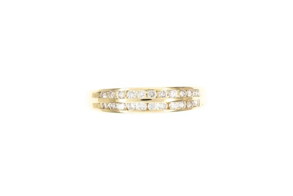 (T)Yellow Gold Round Brilliant Cut Diamond Band