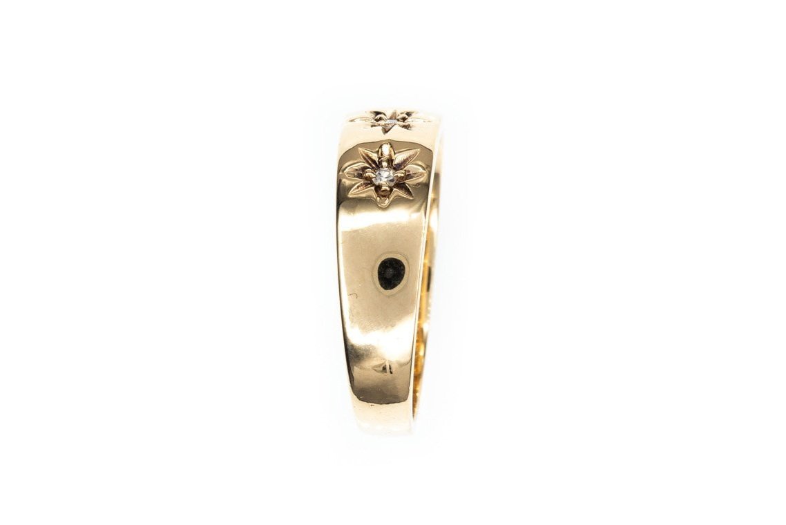 (S)Yellow Gold Single Cut Multi Diamond Band