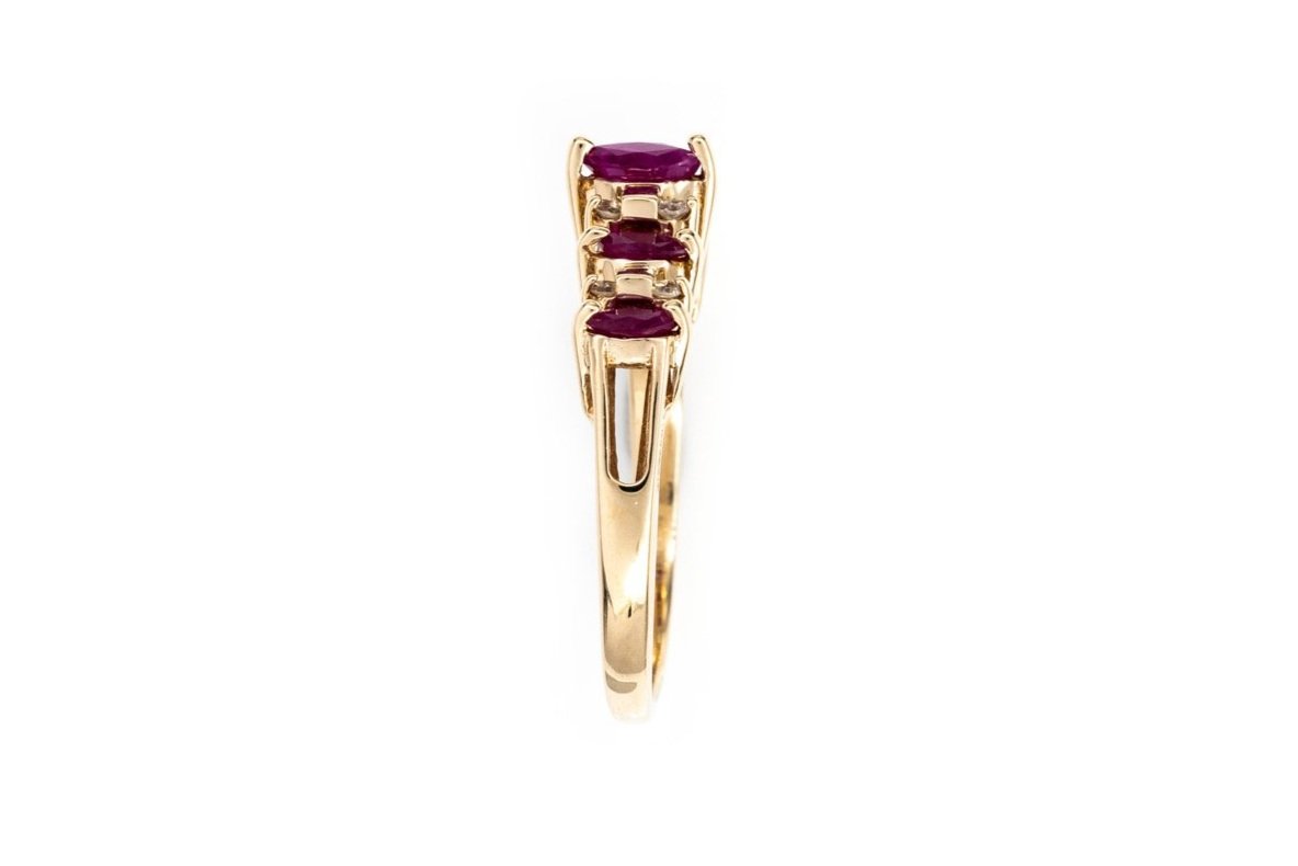 (S)Yellow Gold Diamond Rubies Gemstone Ring