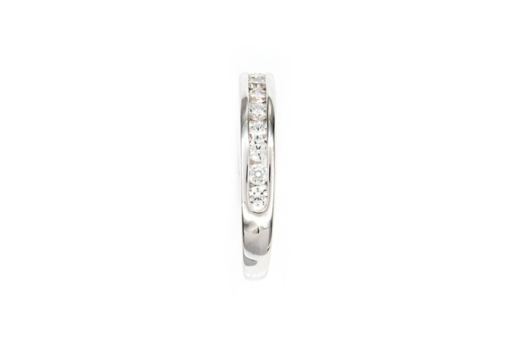 (S)White Gold Round Brilliant Cut Diamond Band