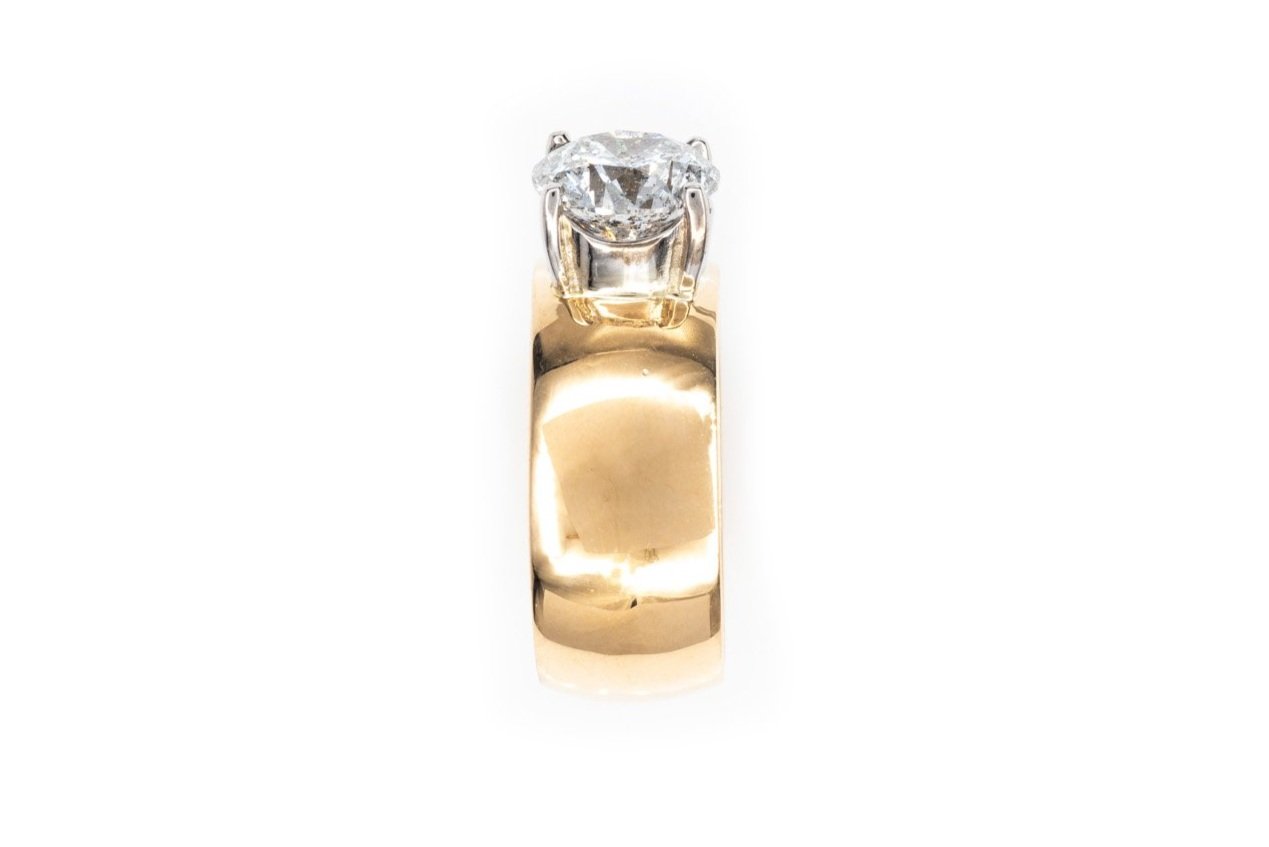 (S)Yellow Gold Solitaire Round Brilliant Cut Diamond Engagement Ring