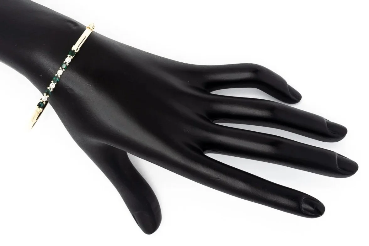 (H)Yellow Gold Diamond Emerald Bangle Bracelet