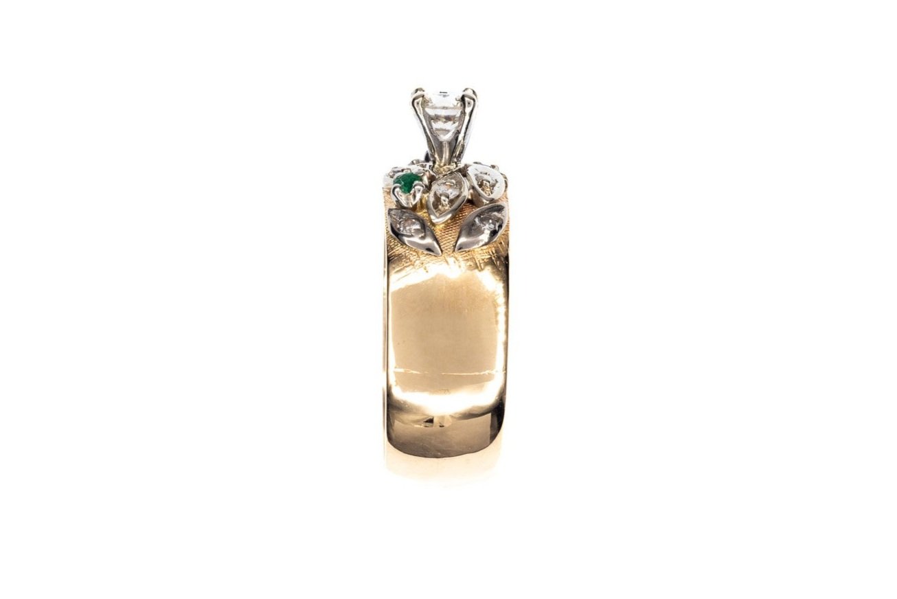(S)Yellow White Gold Emerald Multi Diamond Ring
