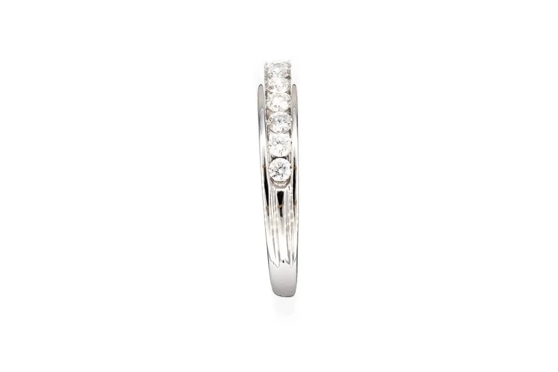 (S)White Gold Round Brilliant Cut Diamond Band