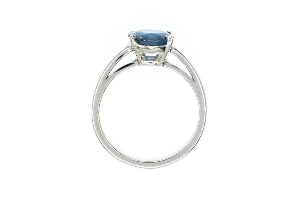(F)Platinum Solitaire Sapphire Gemstone Ring
