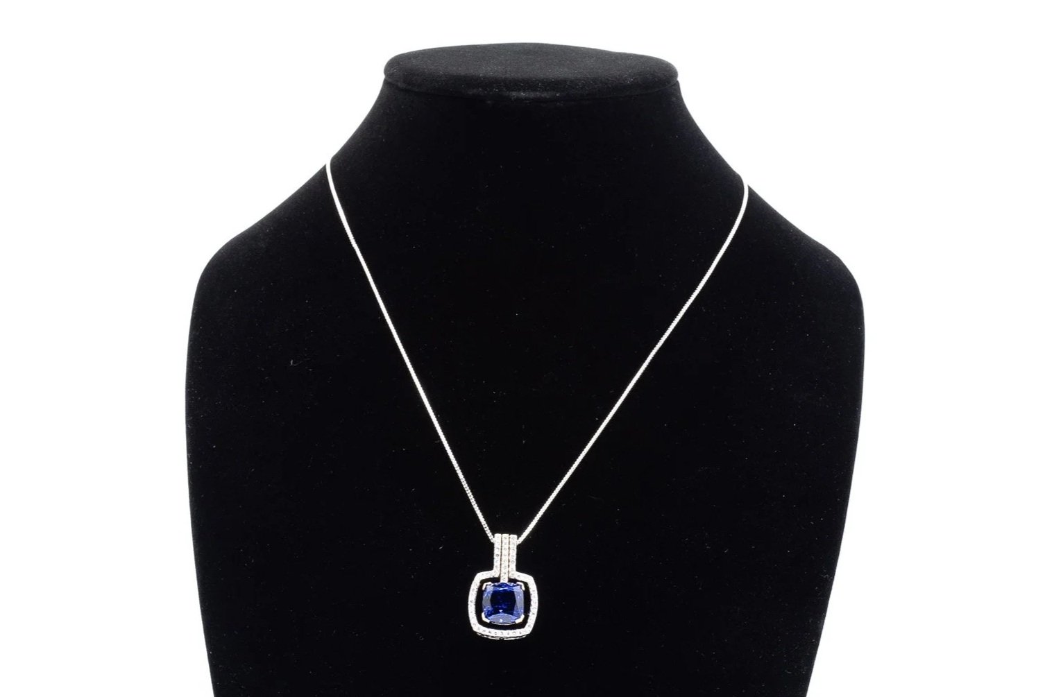 (F)White Yellow Gold Diamond Tanzanite Drop Pendant