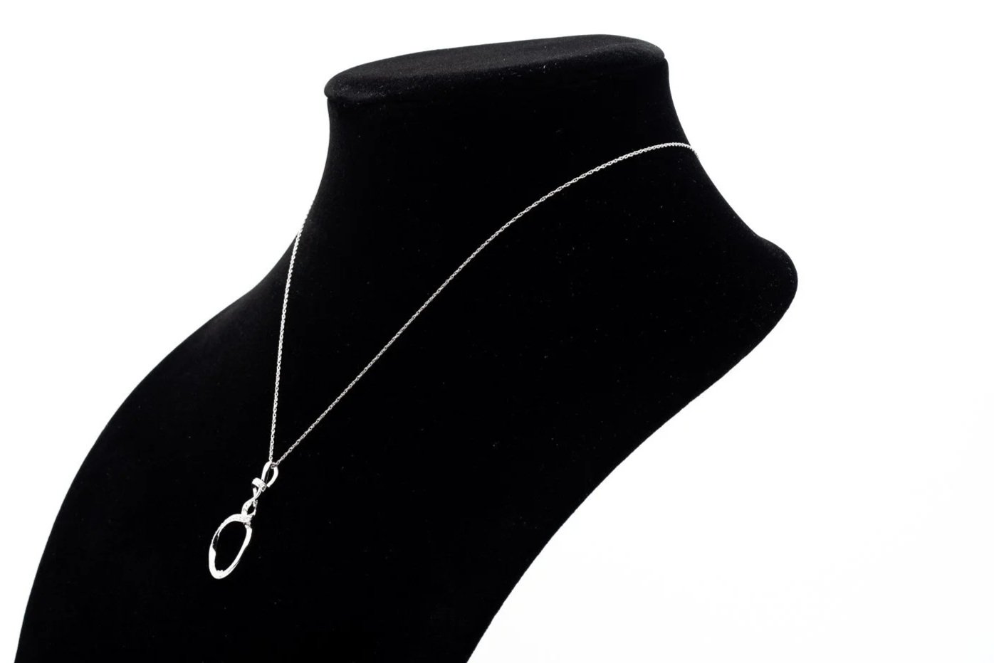 (S)White Gold Round Brilliant Cut Diamond Drop Slider Pendant