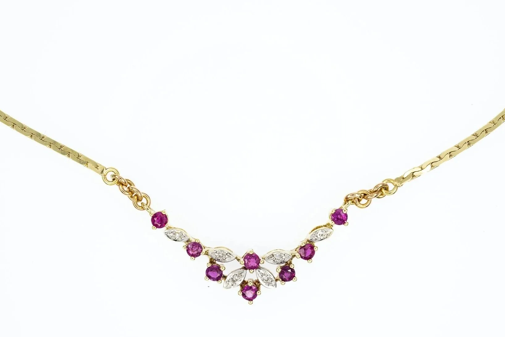 (T)Yellow Gold Diamond Ruby Necklace