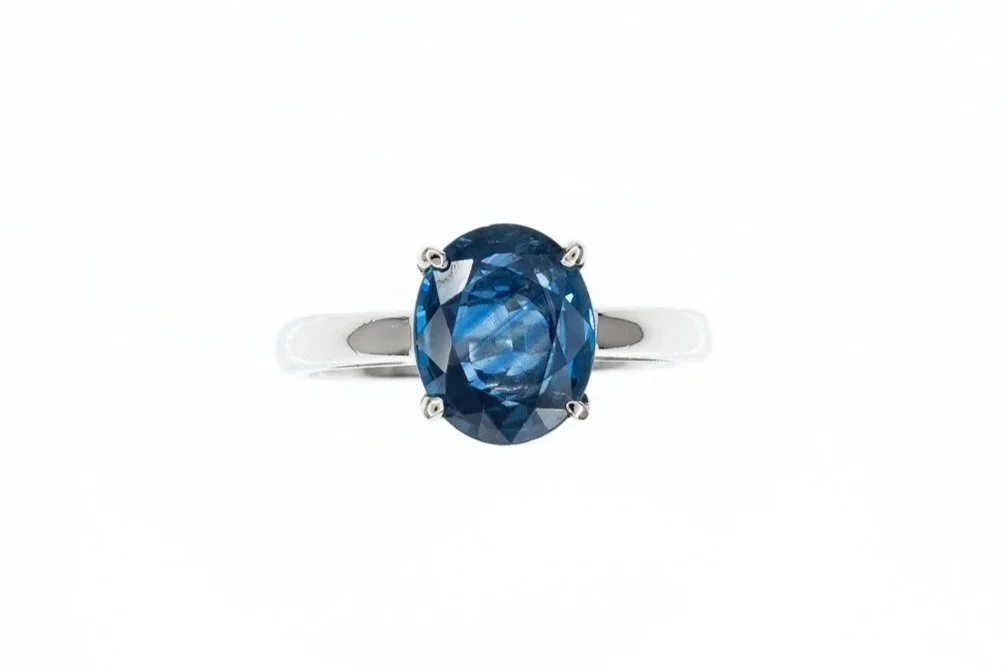 (T)Platinum Solitaire Sapphire Gemstone Ring