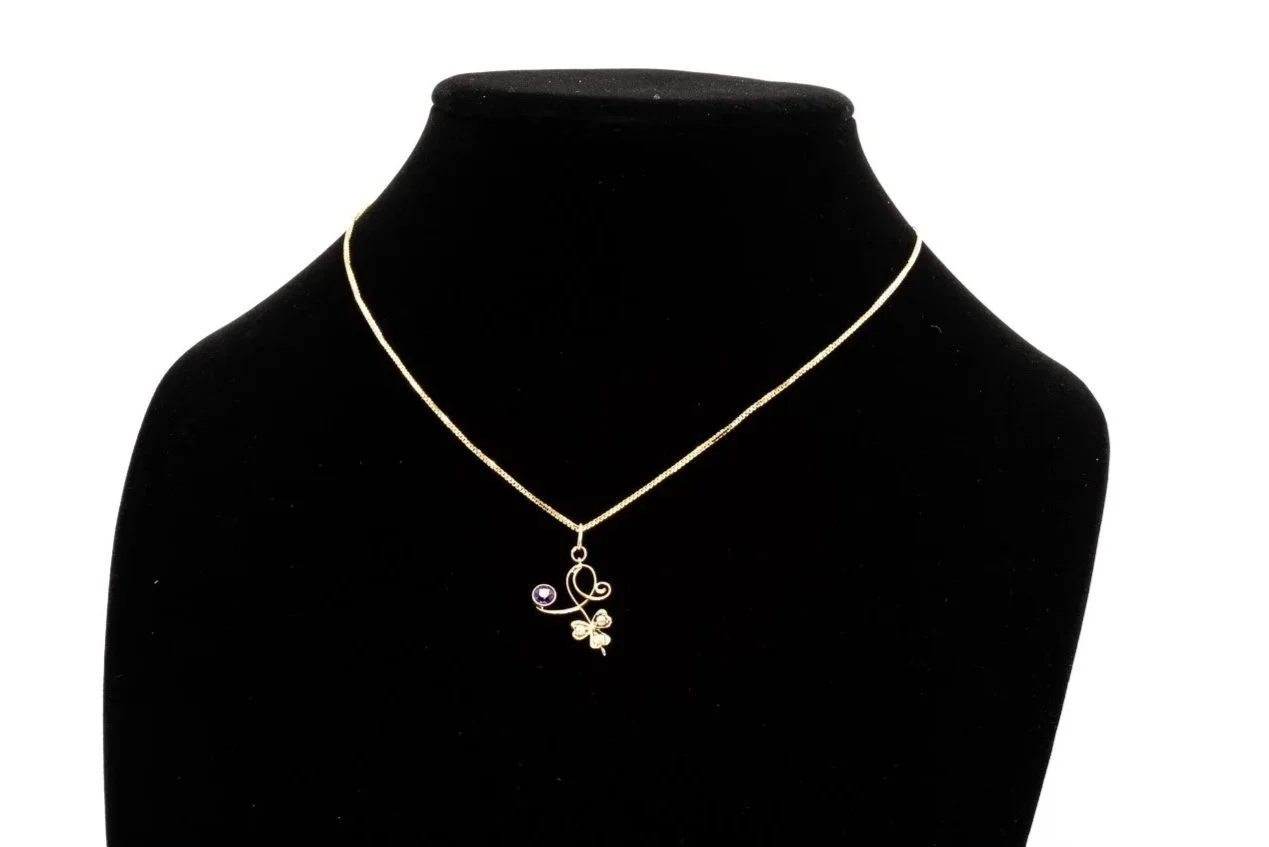 (F)Yellow Gold Seed Pearl Amethyst Floral Carved Pendant