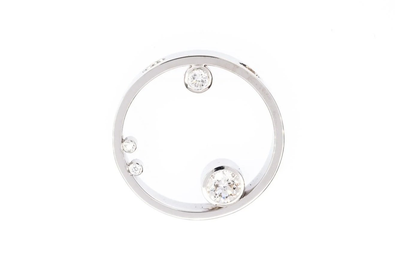 (T)White Gold Round Brilliant Cut Diamond Open Circle Slider Pendant