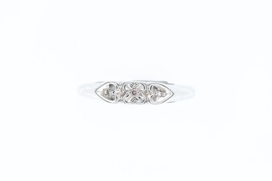 (T)White Gold Single Cut Diamond Band