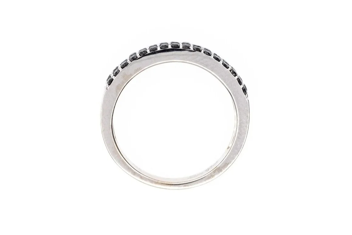 (F)White Gold Round Brilliant Cut Black Diamond Band