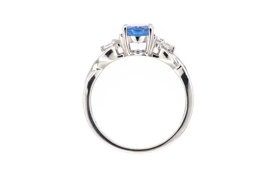 (F)White Gold White Sapphire Tanzanite Cluster Gemstone Ring