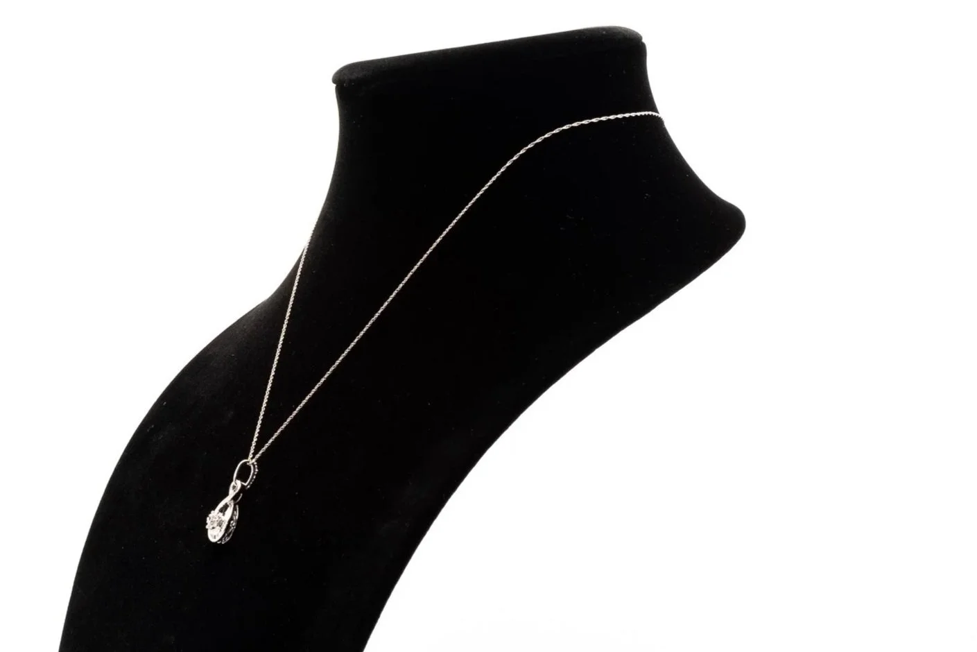 (S)White Gold Diamond Drop Dangle Pendant