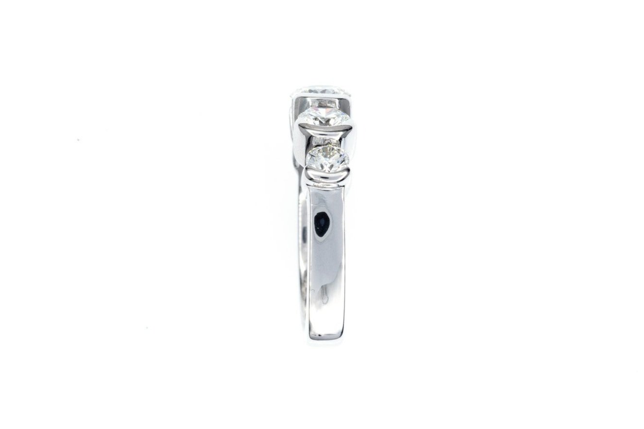 (S)White Gold Round Brilliant Cut Diamond Christopher Sommers Designer Five Stone Ring