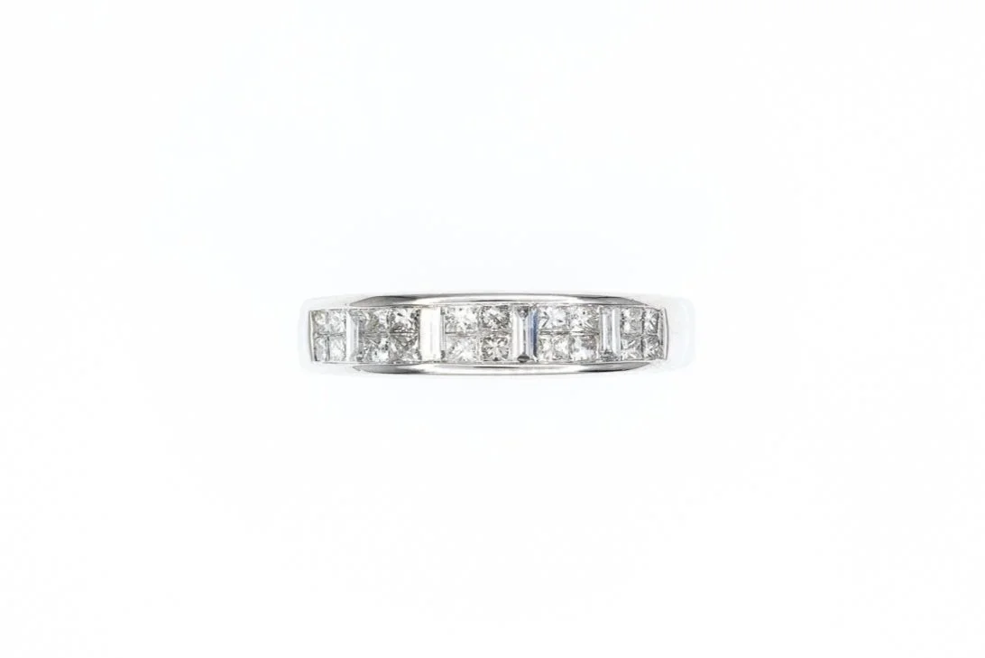 (T)White Gold Baguette Princess Cut Diamond Band