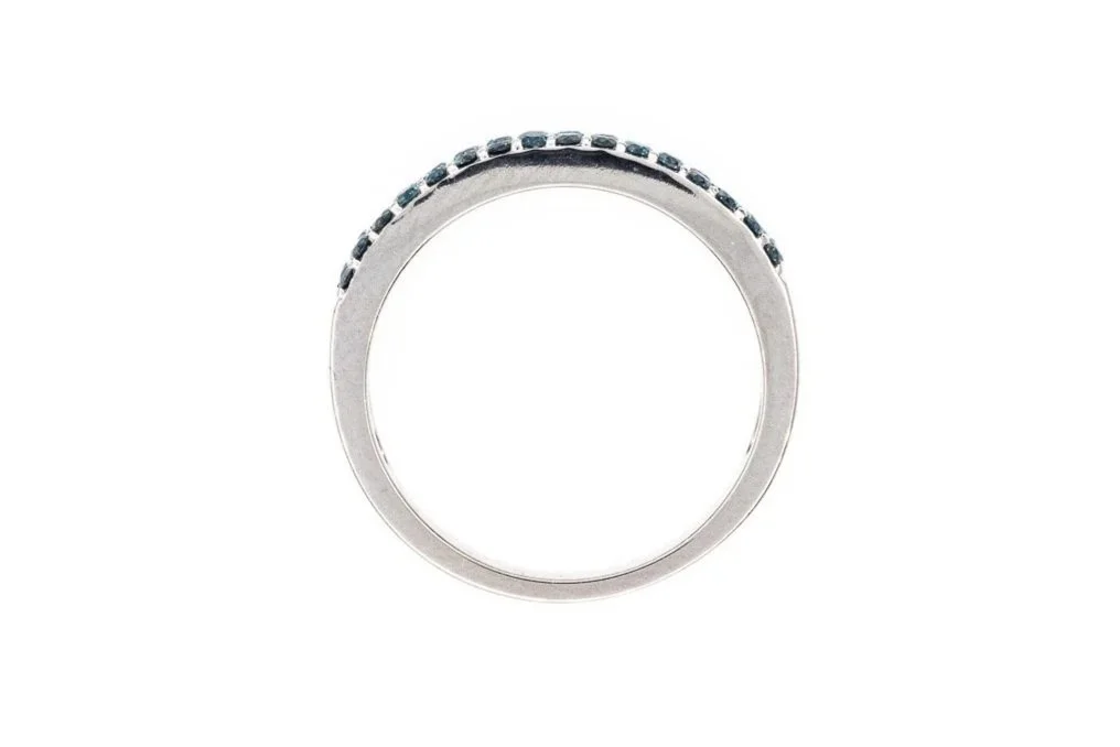 (F)White Gold Round Brilliant Cut Blue Diamond Band