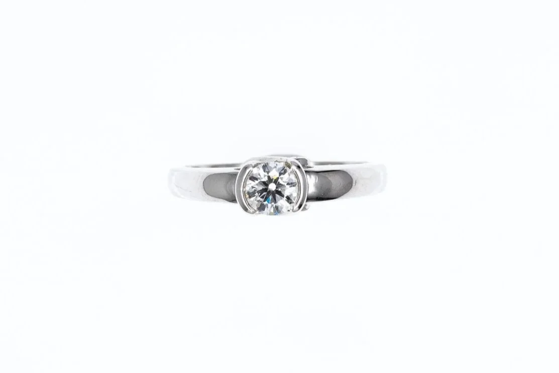 (T)White Gold Solitaire Round Brilliant Cut Canadian Diamond Engagement Ring