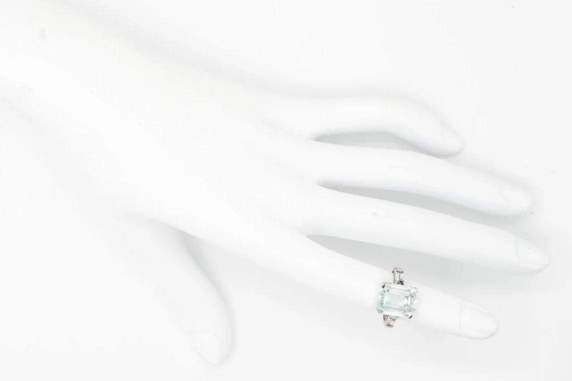 (H)White Gold White Blue Zircon Three-Stone Gemstone Ring