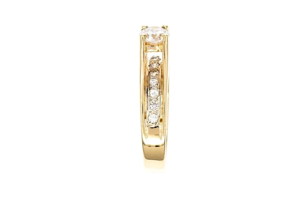 (S)White Yellow Gold Round Brilliant Cut Diamond Engagement Ring