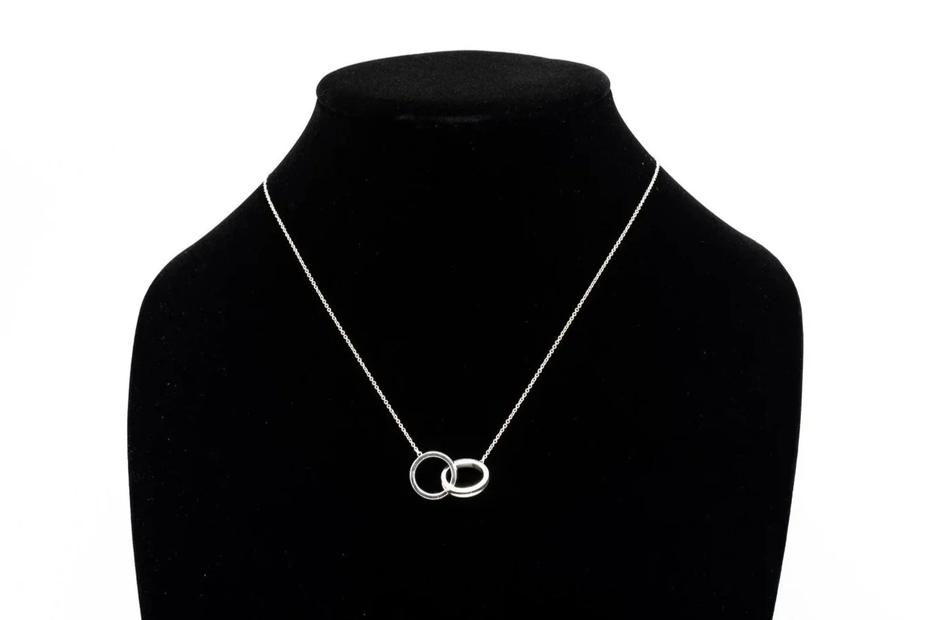 (F)Sterling Silver Tiffany & Co. Interlocking Circle Pendant